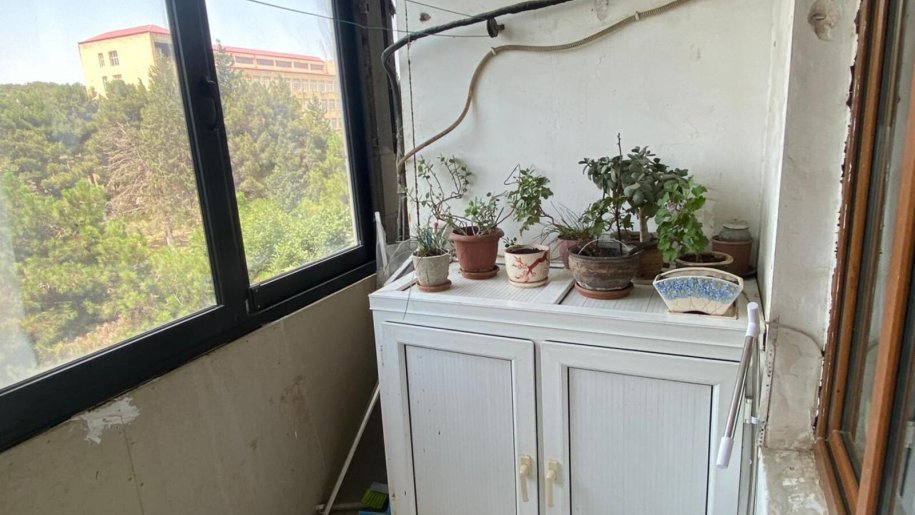 Satılır 4 otaqlı köhnə tikili, 100 m², Yasamal-22