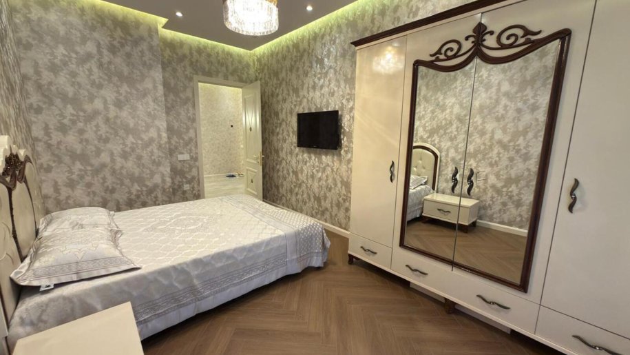 Kirayə verilir 3 otaqlı yeni tikili, 122 m², 28 May m.-8