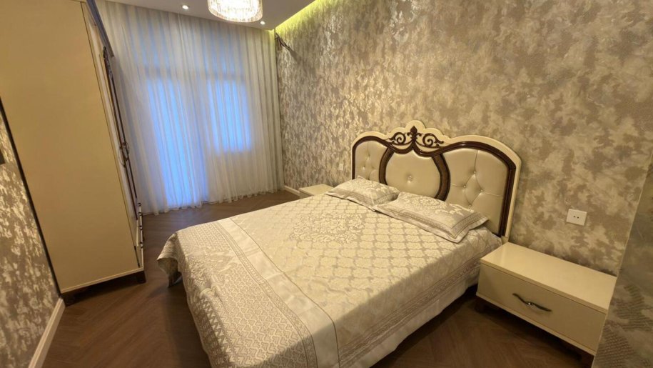 Kirayə verilir 3 otaqlı yeni tikili, 122 m², 28 May m.-14