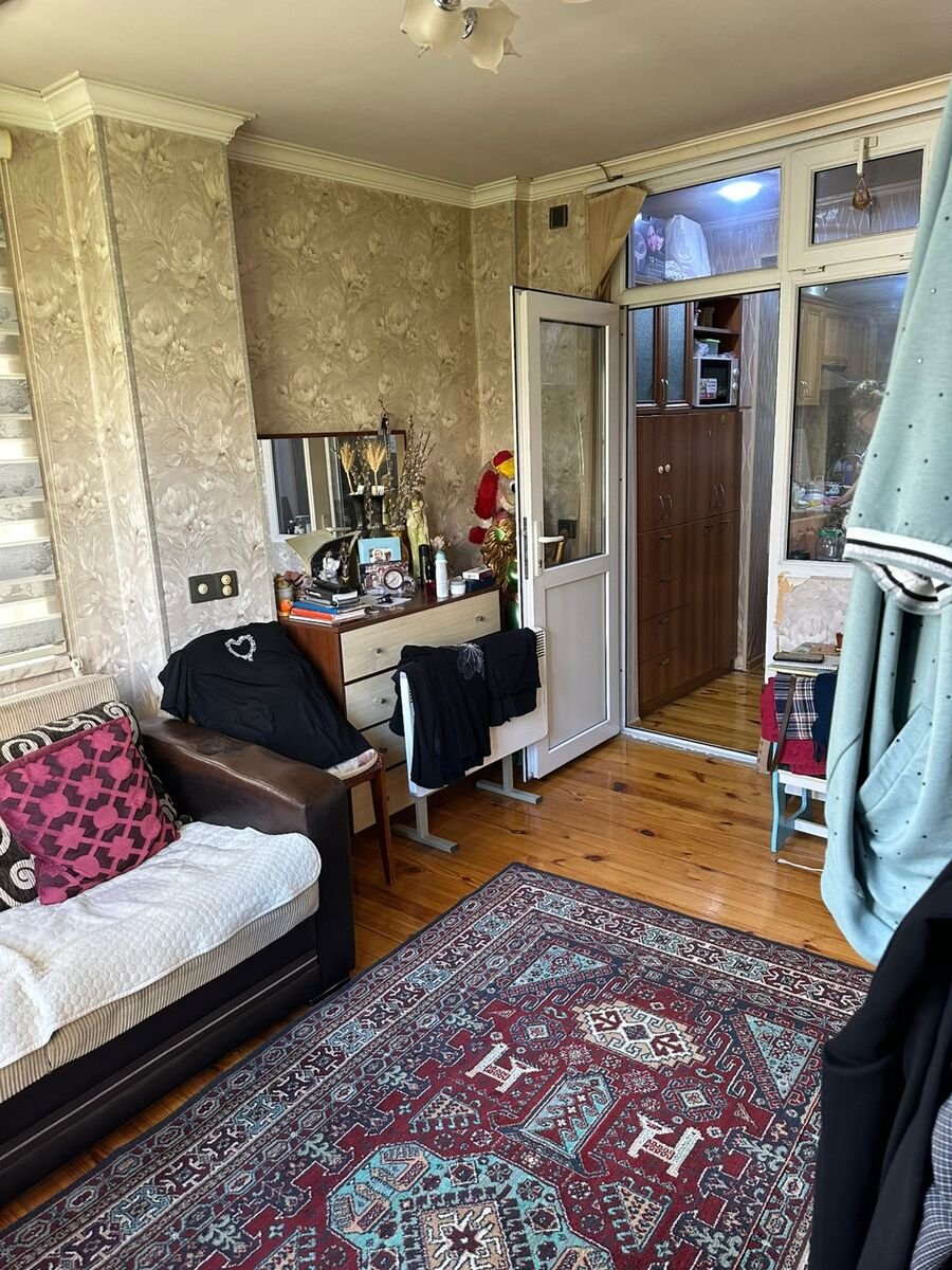 Satılır 3 otaqlı köhnə tikili, 57 m², Elmlər Akademiyası m.-6