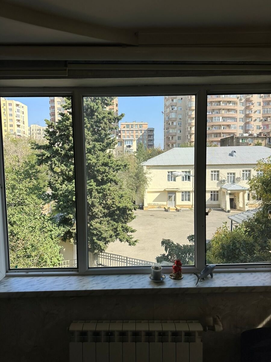Satılır 3 otaqlı köhnə tikili, 57 m², Elmlər Akademiyası m.-8