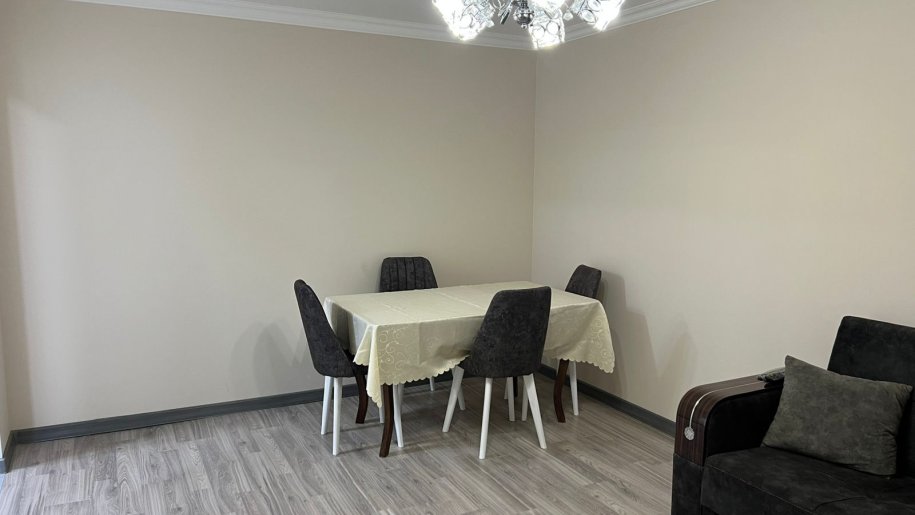 Kirayə verilir 1 otaqlı köhnə tikili, 33 m², İnşaatçılar m.-3