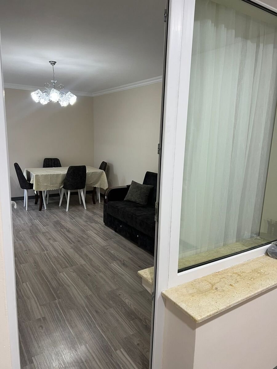 Kirayə verilir 1 otaqlı köhnə tikili, 33 m², İnşaatçılar m.-4