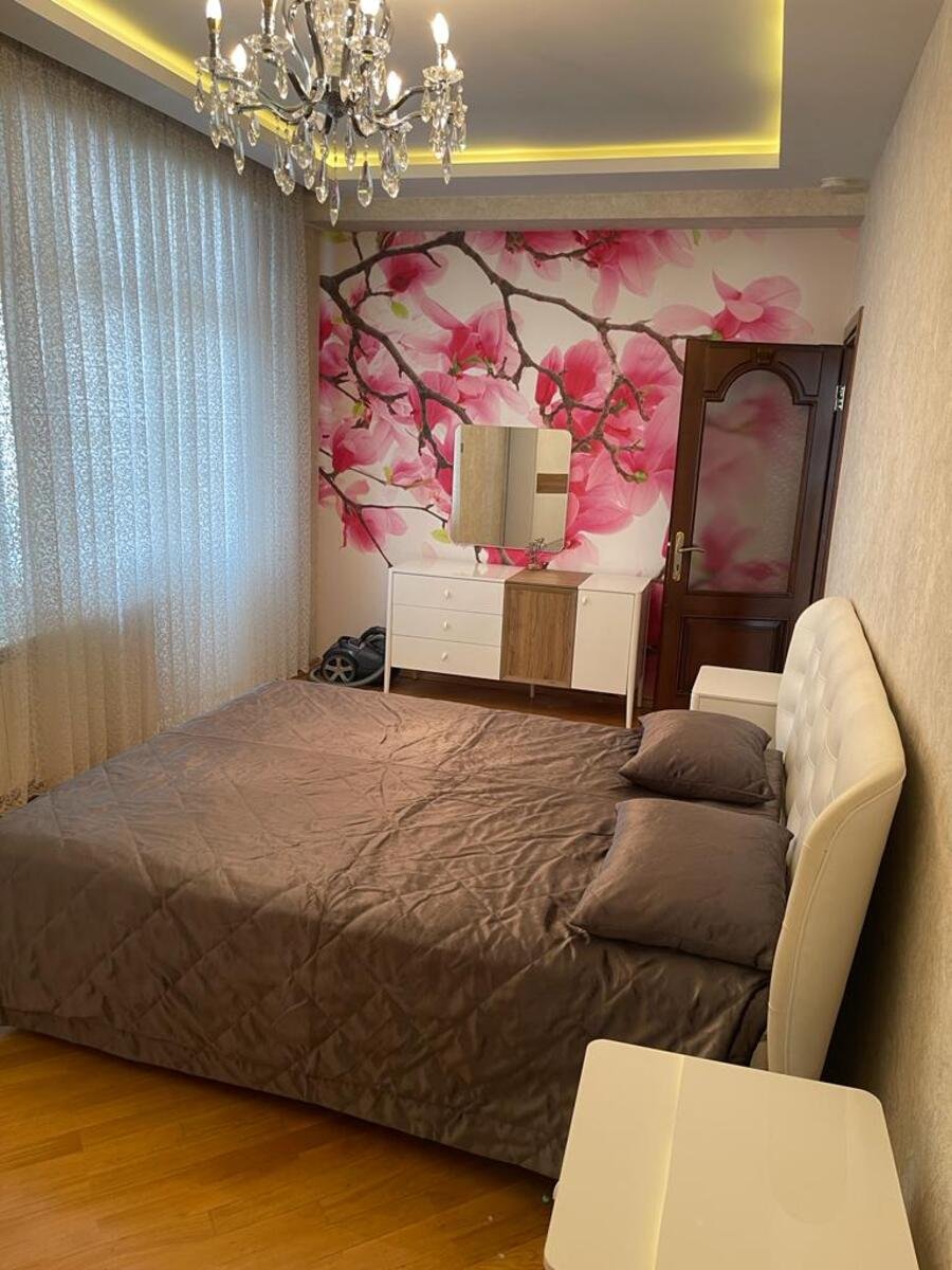 Kirayə verilir 3 otaqlı yeni tikili, 170 m², Nizami m.-10