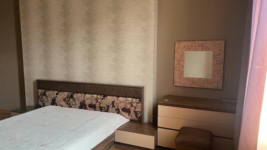 Kirayə verilir 3 otaqlı yeni tikili, 117 m², 28 May m.-4