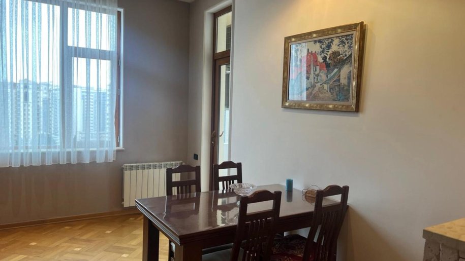 Kirayə verilir 3 otaqlı yeni tikili, 117 m², 28 May m.-11