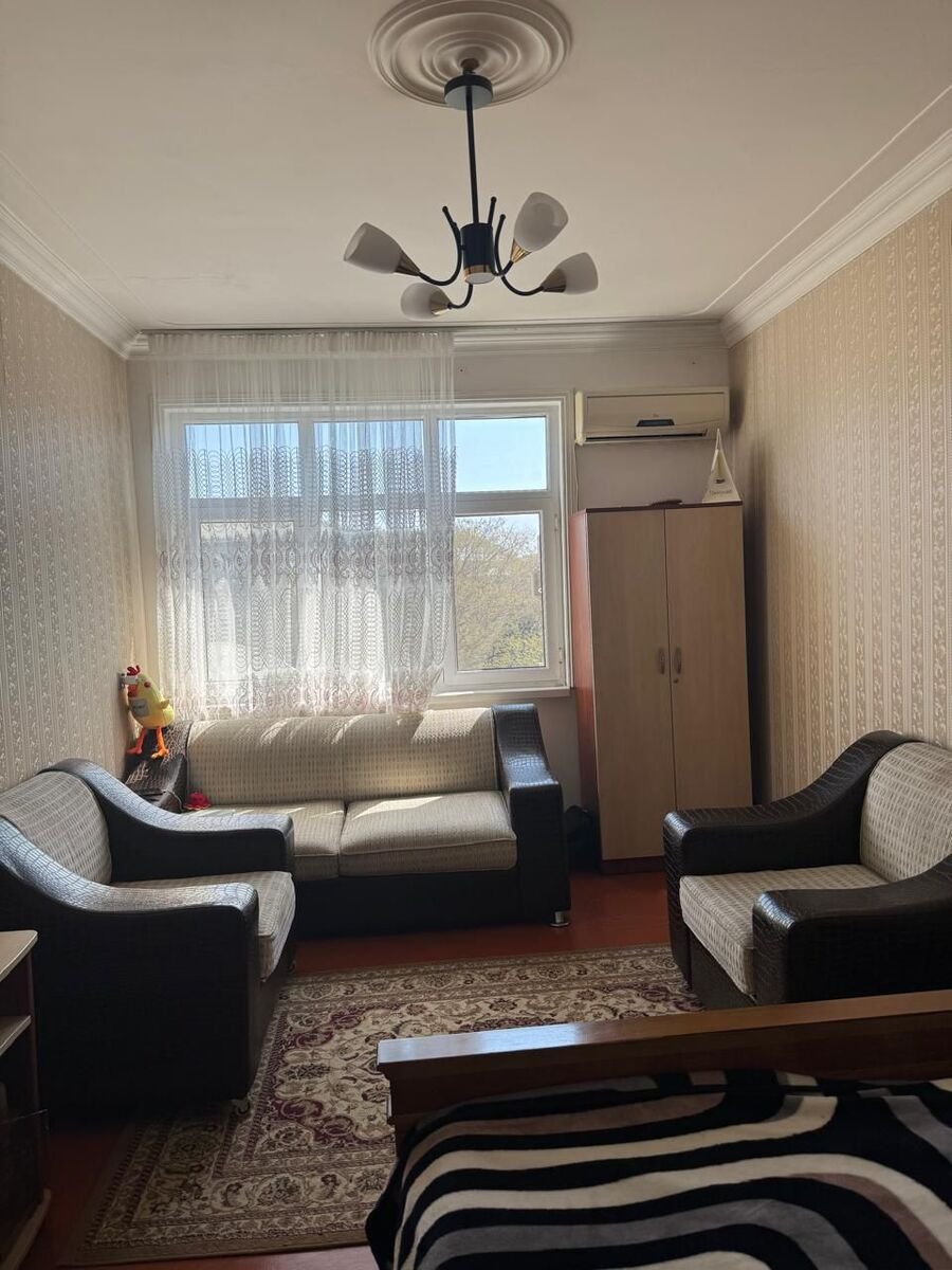 Kirayə verilir 1 otaqlı köhnə tikili, 40 m², Gənclik m.-1