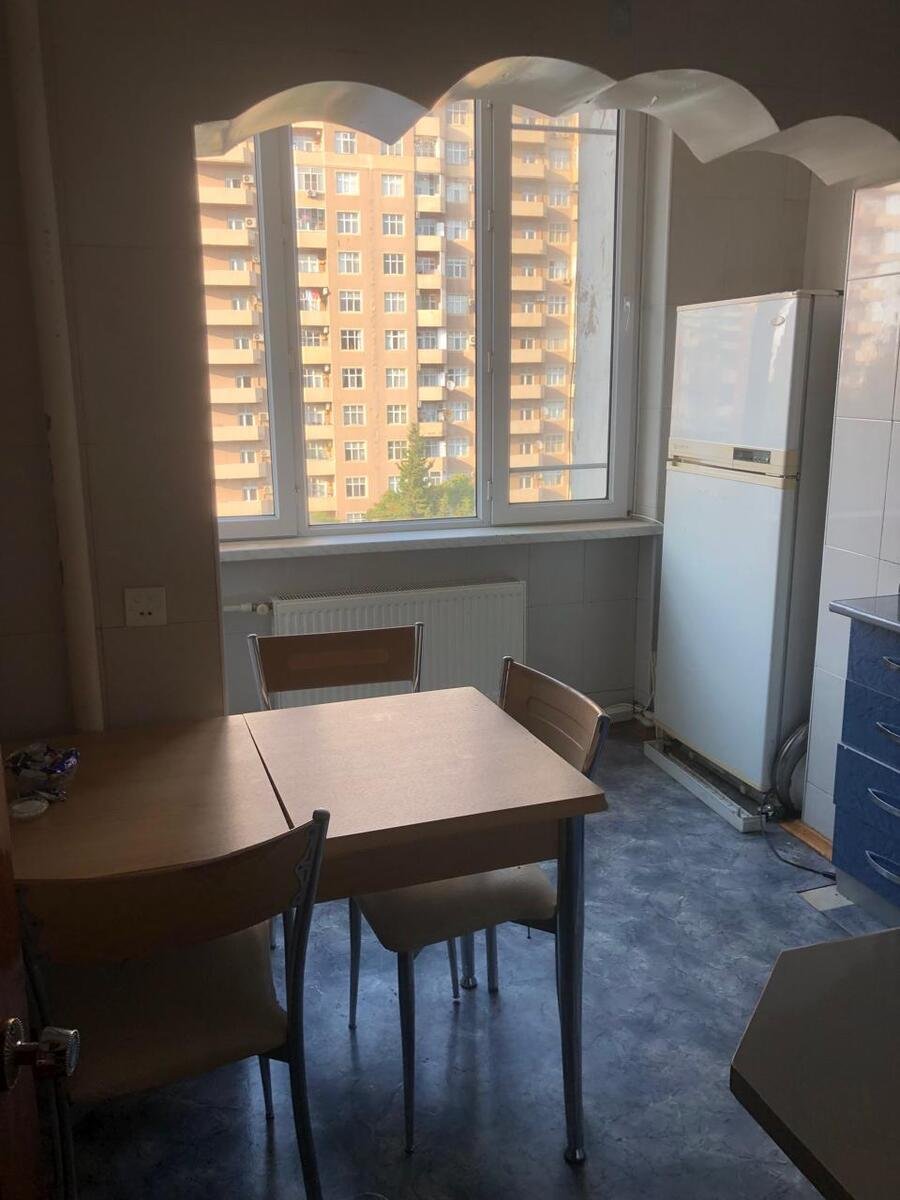 Satılır 3 otaqlı köhnə tikili, 85 m², Nəsimi m.-7