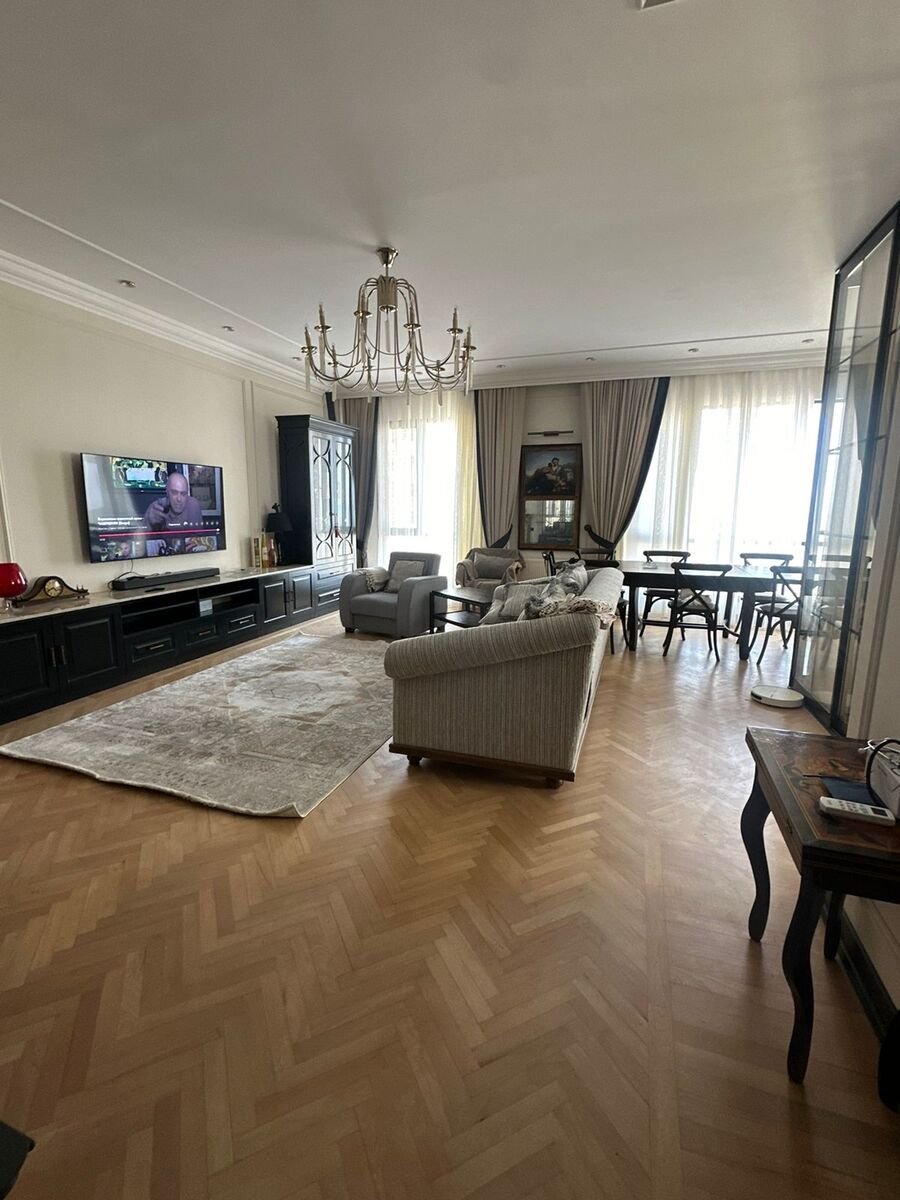 Satılır 4 otaqlı yeni tikili, 235 m², İçərişəhər m.-8