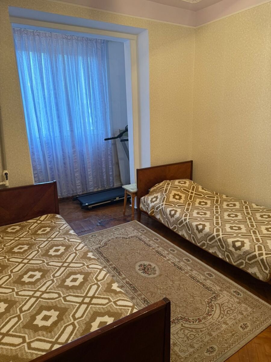 Satılır 3 otaqlı köhnə tikili, 75 m², Nəsimi m.-5