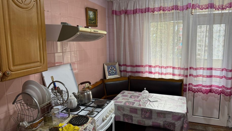 Satılır 3 otaqlı köhnə tikili, 75 m², Nəsimi m.-6