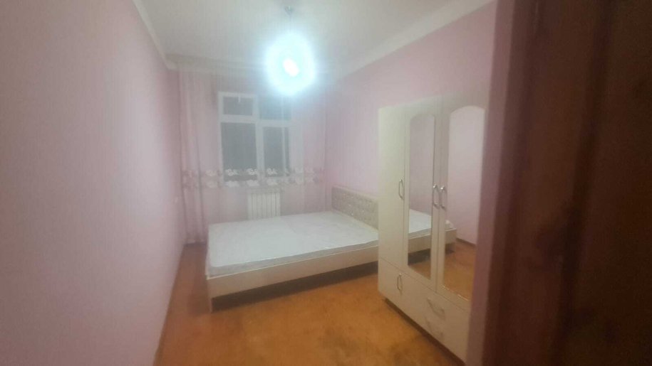 Kirayə verilir 2 otaqlı köhnə tikili, 50 m², Memar Əcəmi m.-1
