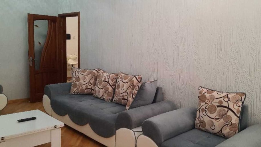 Kirayə verilir 2 otaqlı yeni tikili, 68 m², 28 May m.-10