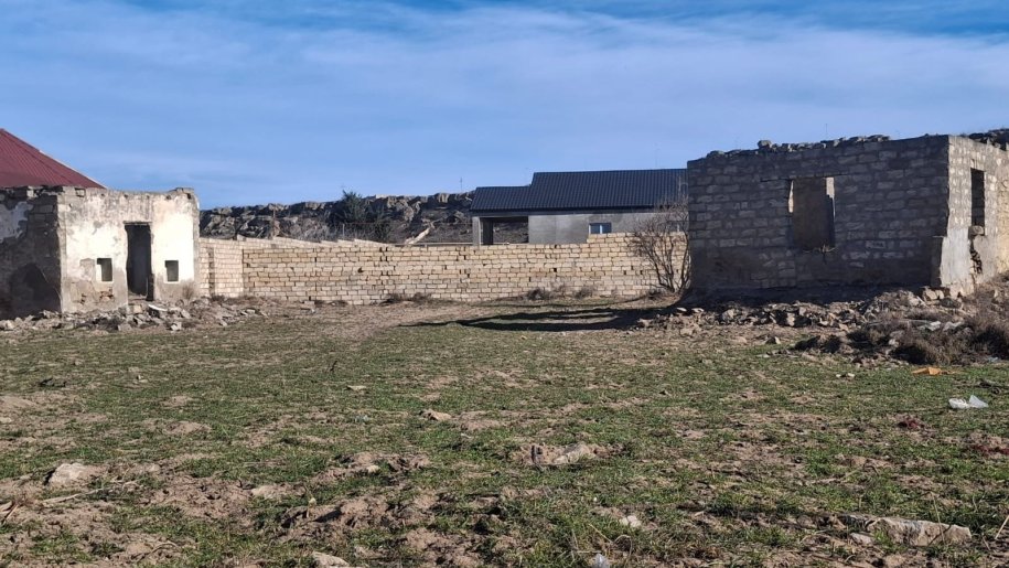 12 sot torpaq satılır, Nardaran-2