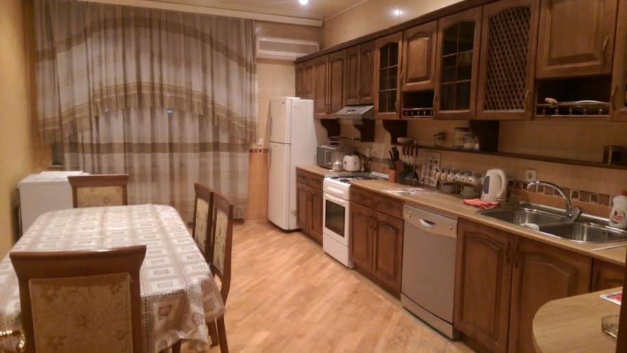 Kirayə verilir 4 otaqlı yeni tikili, 190 m², Nizami m.-1