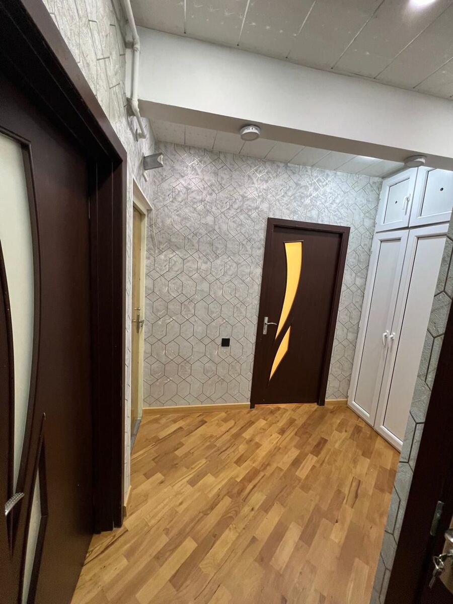 Satılır 2 otaqlı köhnə tikili, 65 m², Nəsimi m.-3