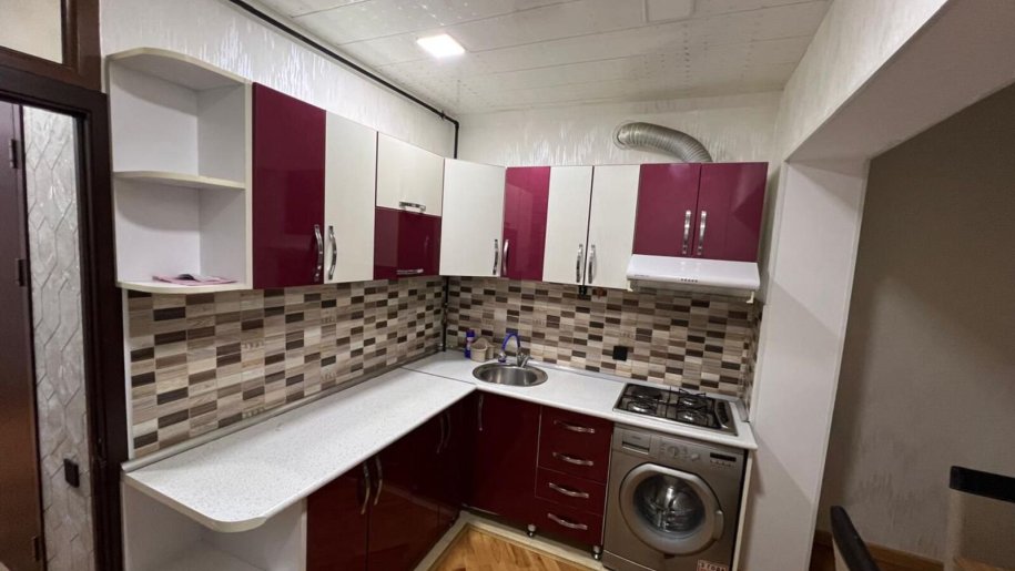 Satılır 2 otaqlı köhnə tikili, 65 m², Nəsimi m.-4