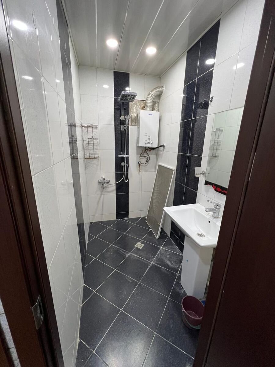 Satılır 2 otaqlı köhnə tikili, 65 m², Nəsimi m.-6