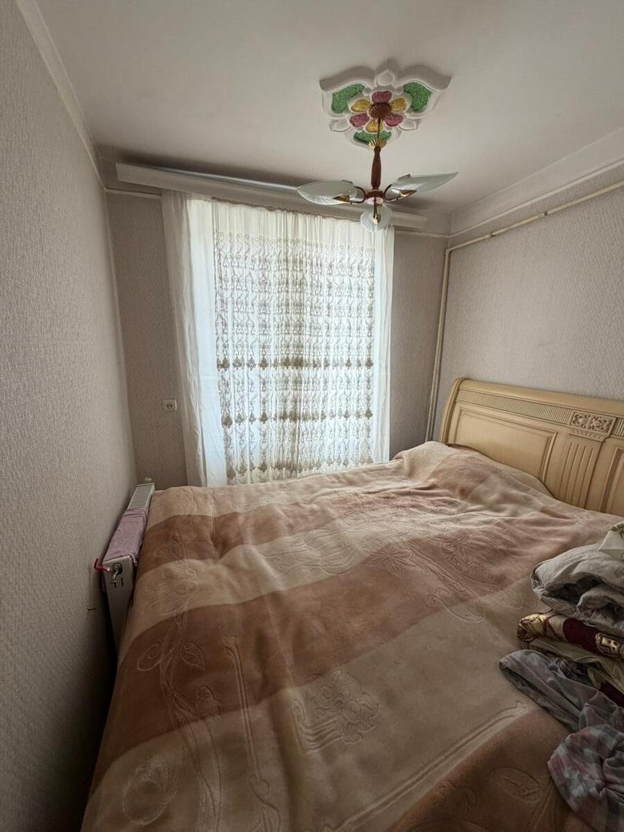 Satılır 2 otaqlı köhnə tikili, 35 m², İnşaatçılar m.-3