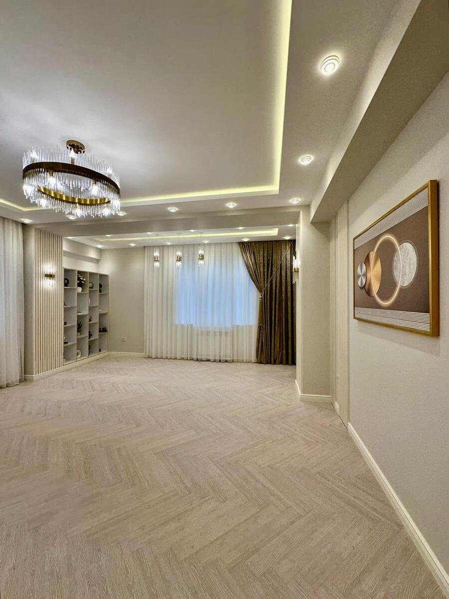 Satılır 3 otaqlı yeni tikili, 120 m², 28 May m.-7