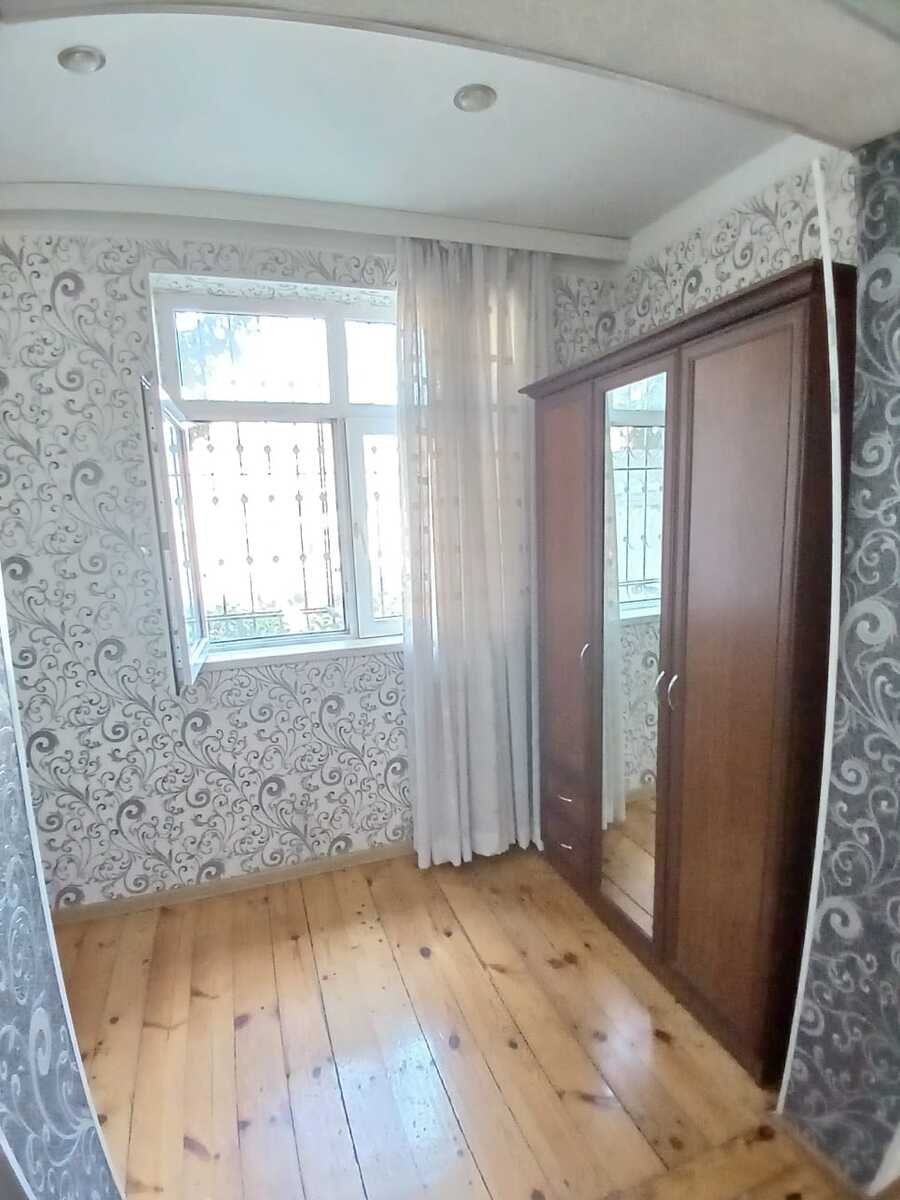 Satılır 1 otaqlı köhnə tikili, 45 m², İnşaatçılar m.-3