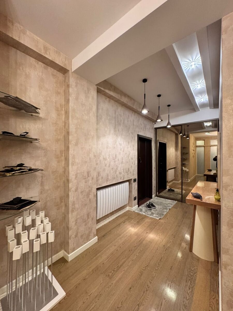 Satılır 4 otaqlı yeni tikili, 168 m², Elmlər Akademiyası m.-8