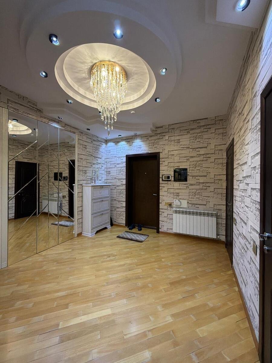 Satılır 3 otaqlı yeni tikili, 120 m², Memar Əcəmi m.-5