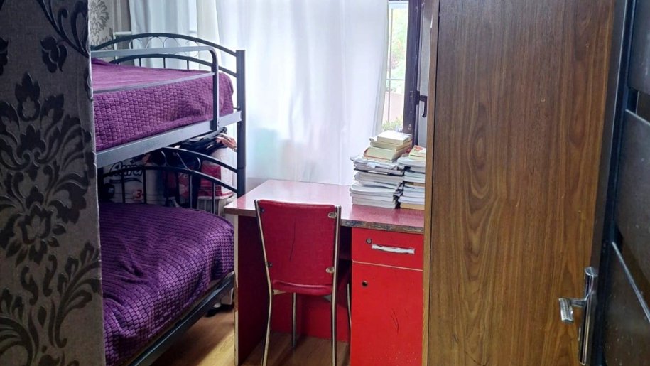 Satılır 3 otaqlı köhnə tikili, 60 m², Qara Qarayev m.-8