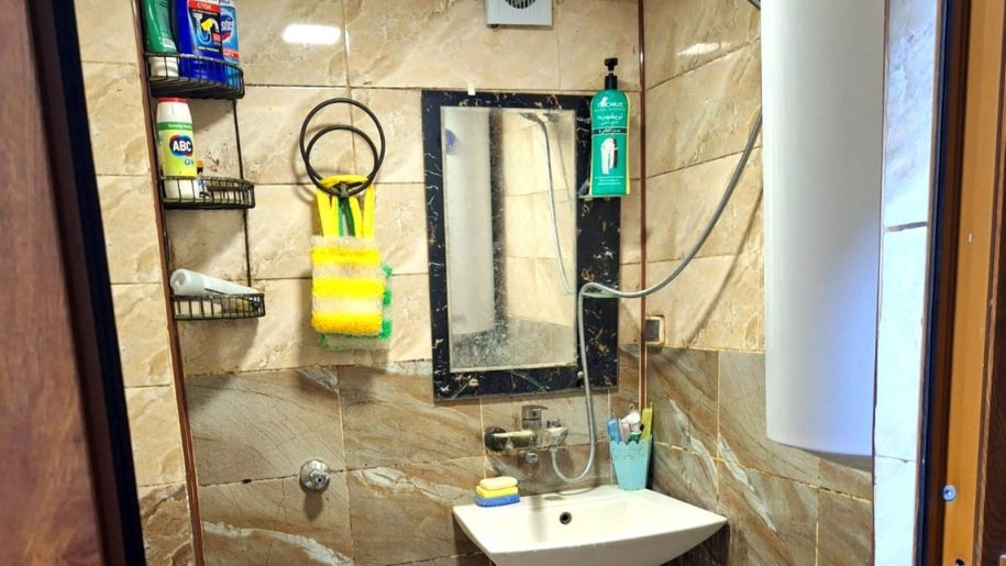 Satılır 3 otaqlı köhnə tikili, 60 m², Qara Qarayev m.-10