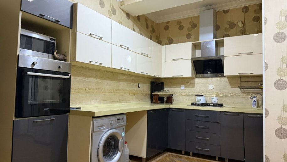 Kirayə verilir 3 otaqlı yeni tikili, 118 m², 20 Yanvar m.-8