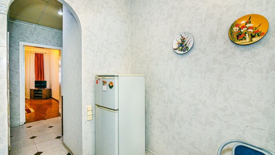 Kirayə verilir 2 otaqlı köhnə tikili, 60 m², 28 May m.-11