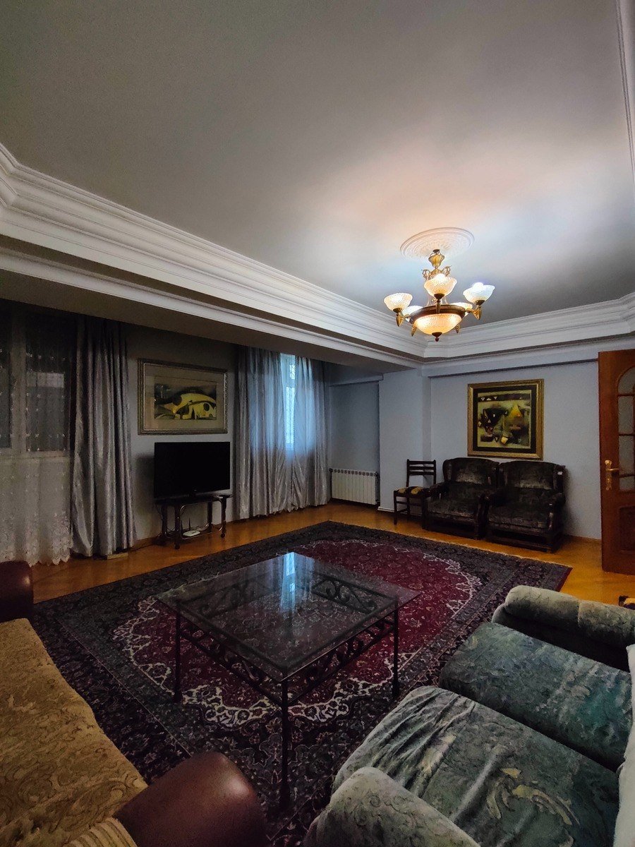 Kirayə verilir 2 otaqlı köhnə tikili, 95 m², 28 May m.-2