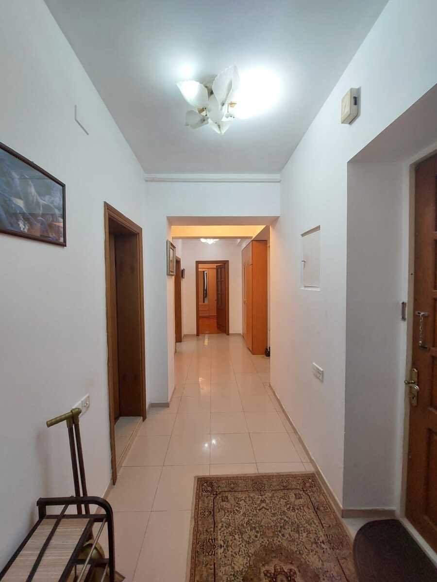 Satılır 3 otaqlı köhnə tikili, 150 m², Sahil m.-15