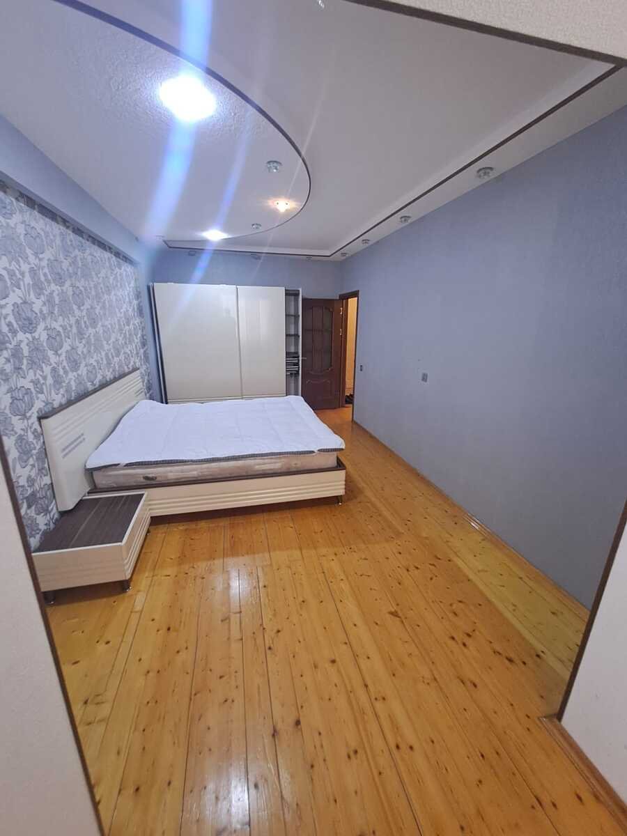 Satılır 4 otaqlı köhnə tikili, 100 m², Suraxanı-5