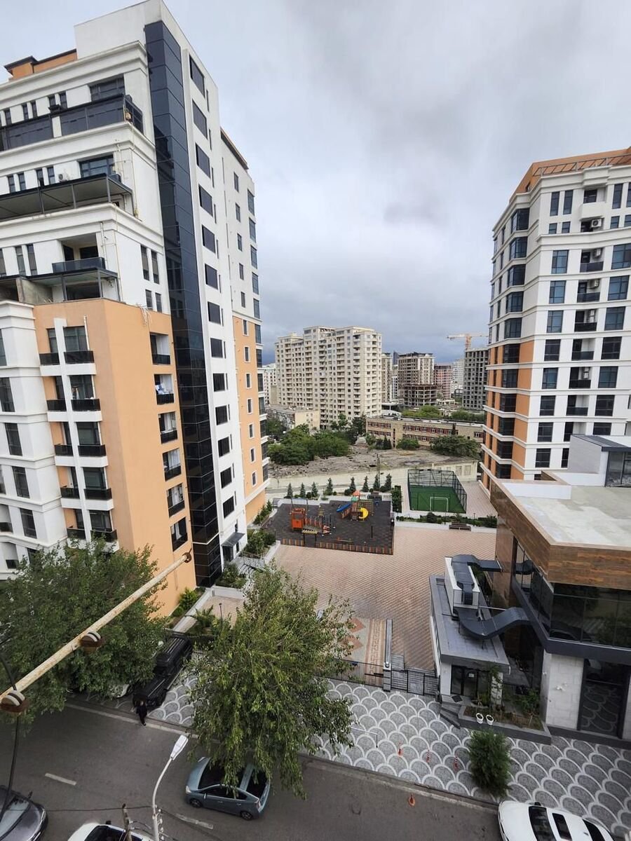 Satılır 3 otaqlı köhnə tikili, 70 m², 28 May m.-2