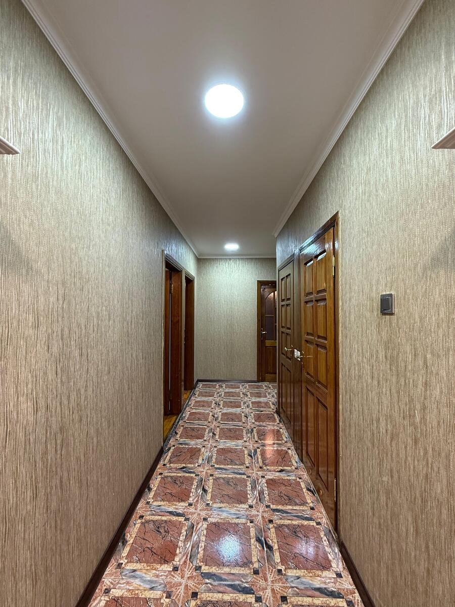 Satılır 4 otaqlı köhnə tikili, 105 m², Azadlıq Prospekti m.-16