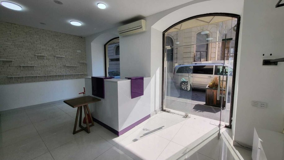 35 kv.m. obyekt icarəyə verilir, Nizami m.-9