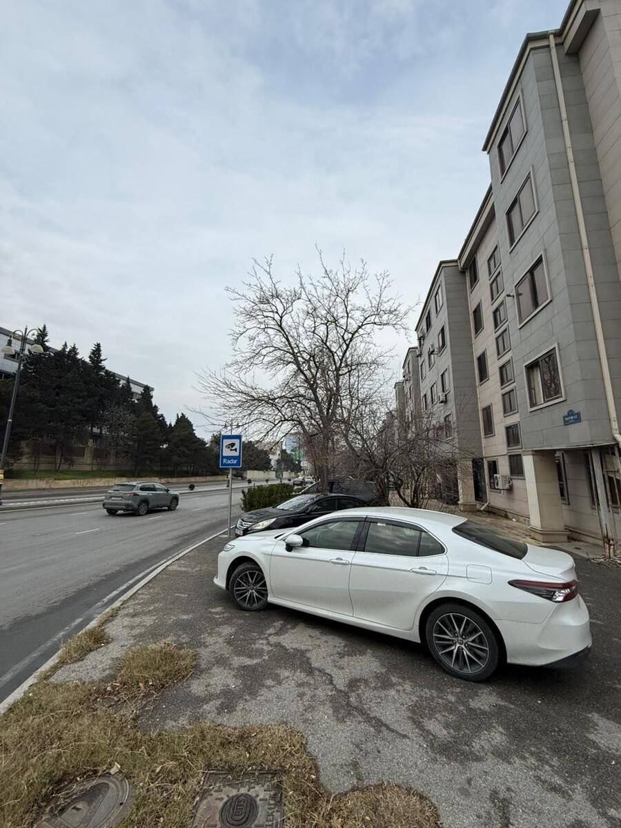 Satılır 3 otaqlı köhnə tikili, 70 m², Elmlər Akademiyası m.-2