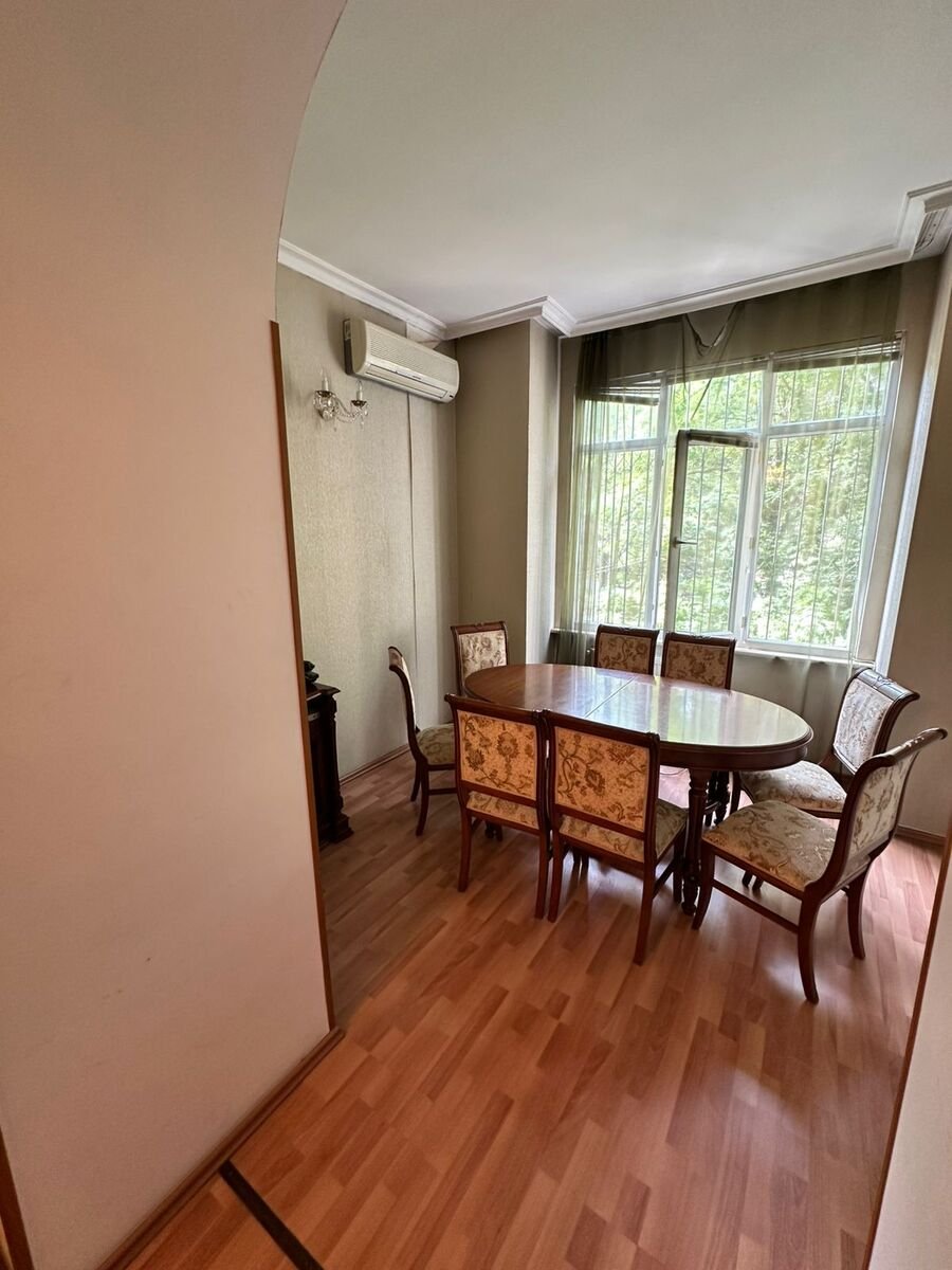 Satılır 3 otaqlı köhnə tikili, 105 m², Nərimanov-2