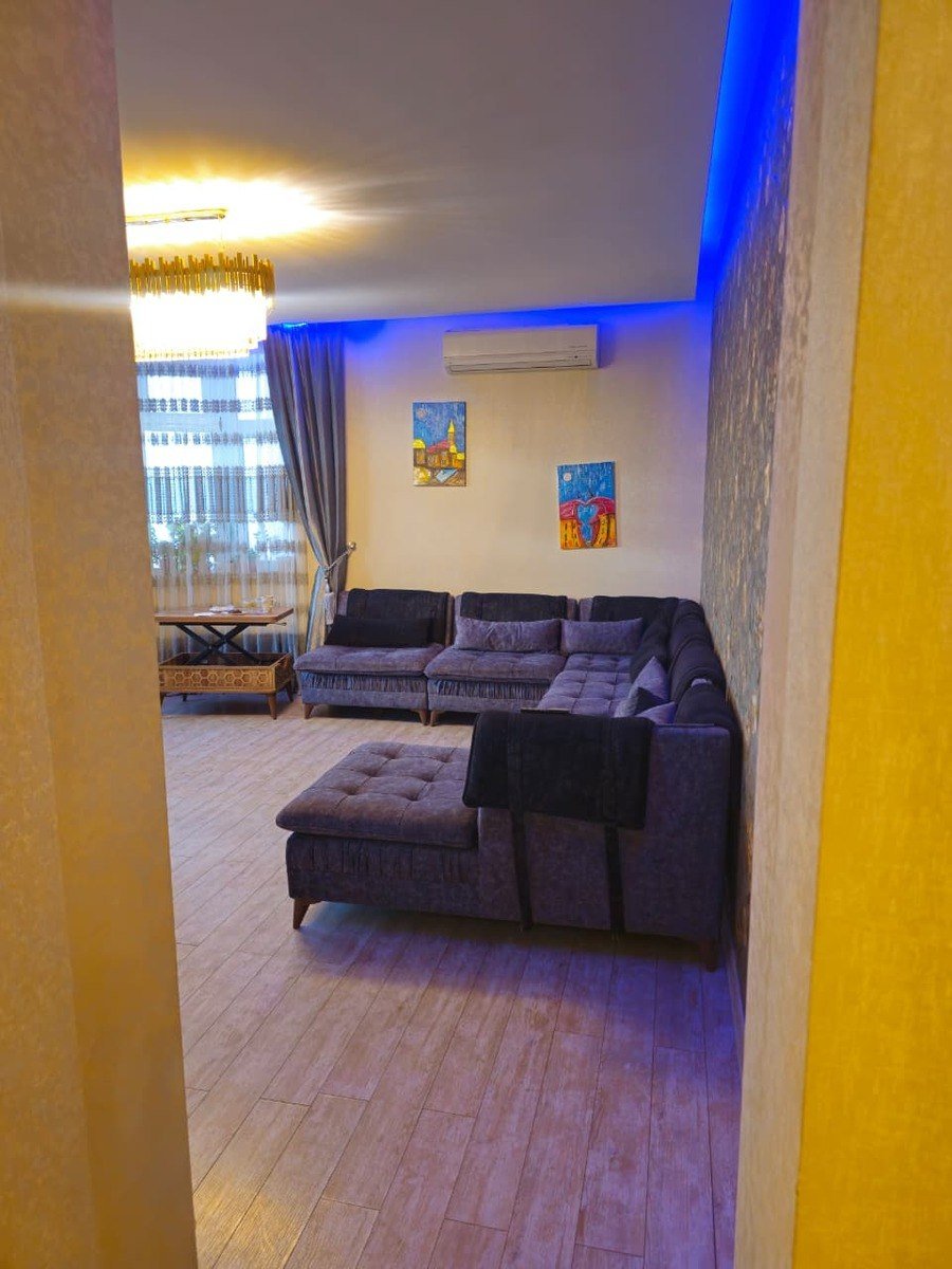Satılır 3 otaqlı yeni tikili, 128 m², Nizami m.-1