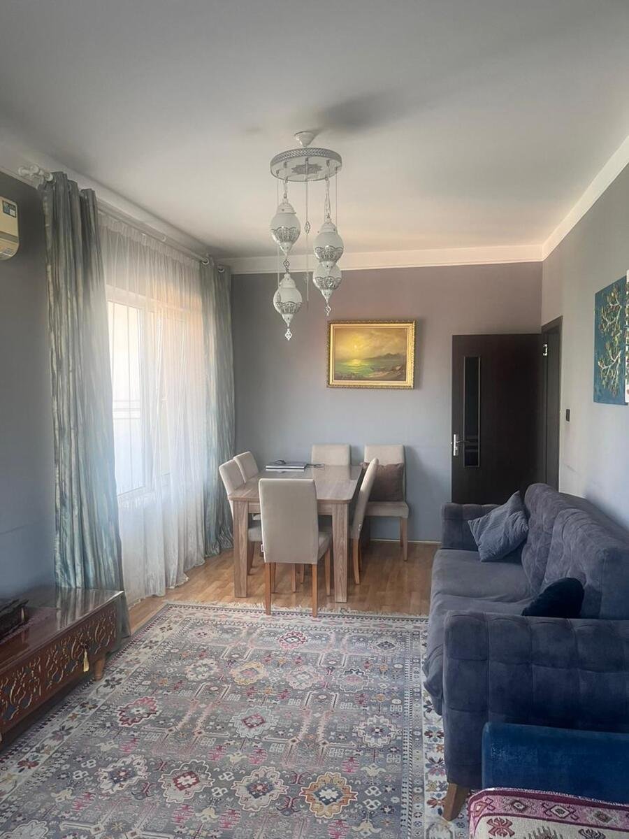 Satılır 4 otaqlı köhnə tikili, 100 m², Bakıxanov (Razin)-2