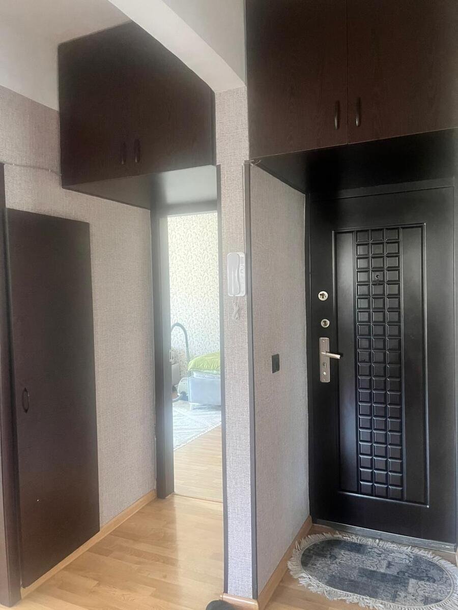 Satılır 4 otaqlı köhnə tikili, 100 m², Bakıxanov (Razin)-9