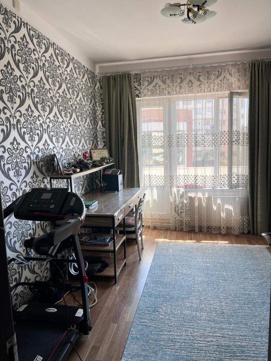 Satılır 4 otaqlı köhnə tikili, 100 m², Bakıxanov (Razin)-16