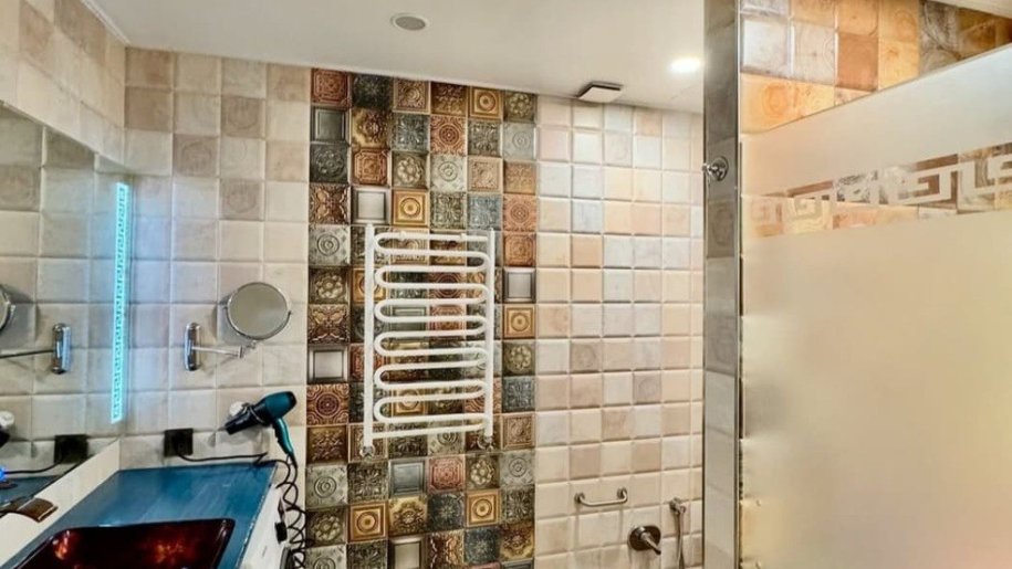 Satılır 3 otaqlı yeni tikili, 110 m², İnşaatçılar m.-9