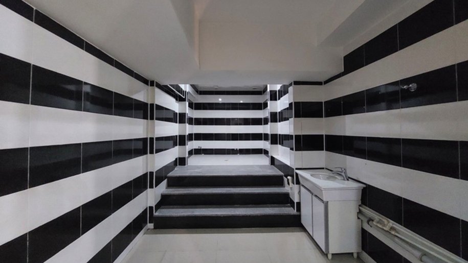 300 m<sup>2</sup> obyekt satılır, Memar Əcəmi m.-12