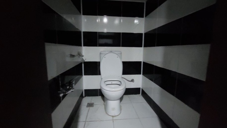 300 m<sup>2</sup> obyekt satılır, Memar Əcəmi m.-22