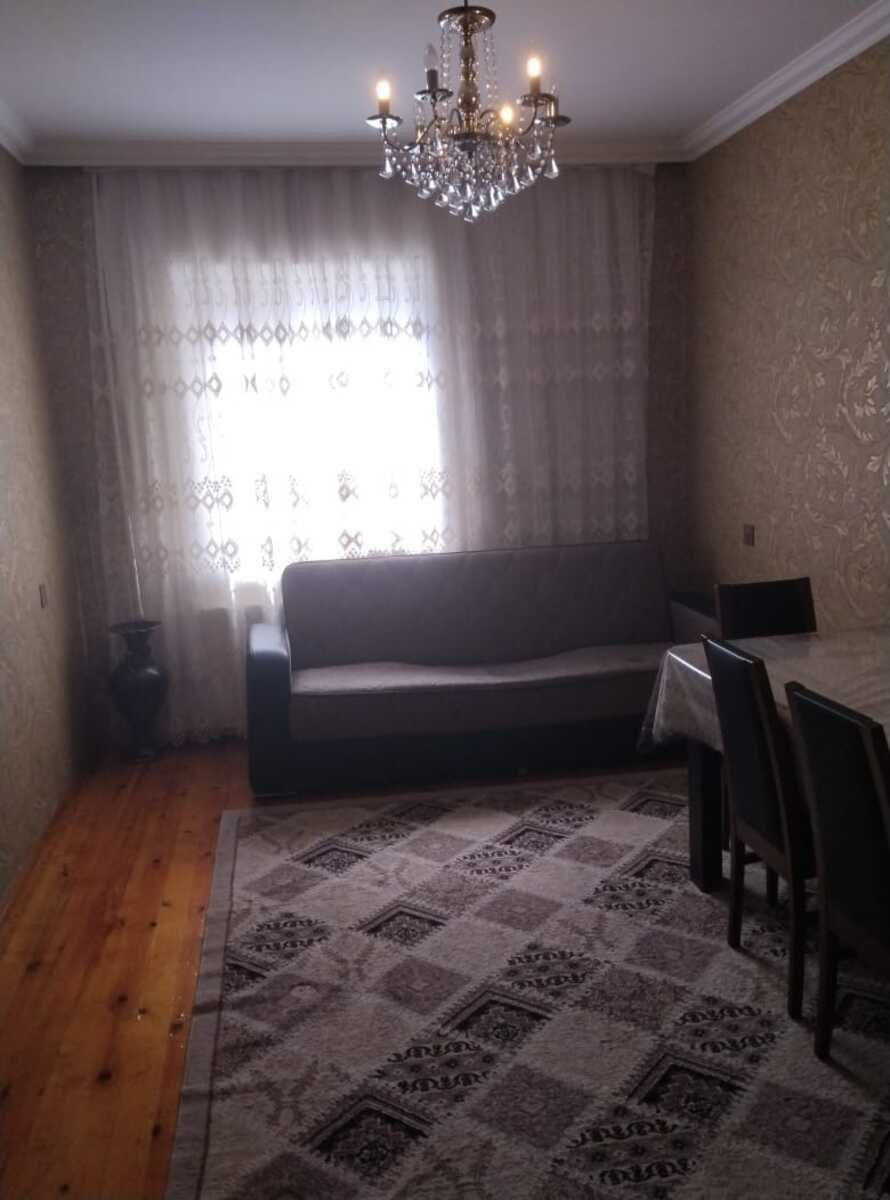Satılır 2 otaqlı köhnə tikili, 65 m², 9-cu mikrorayon-1