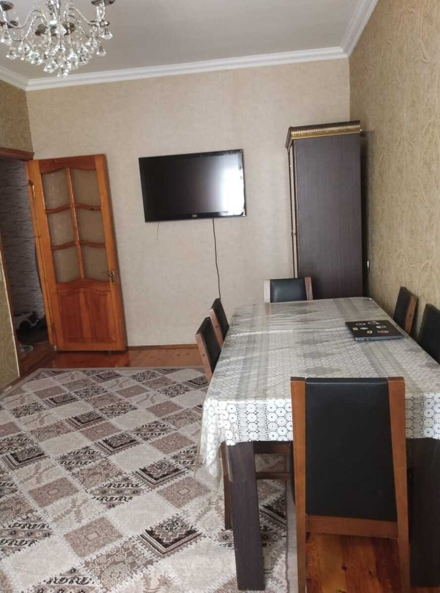 Satılır 2 otaqlı köhnə tikili, 65 m², 9-cu mikrorayon-2