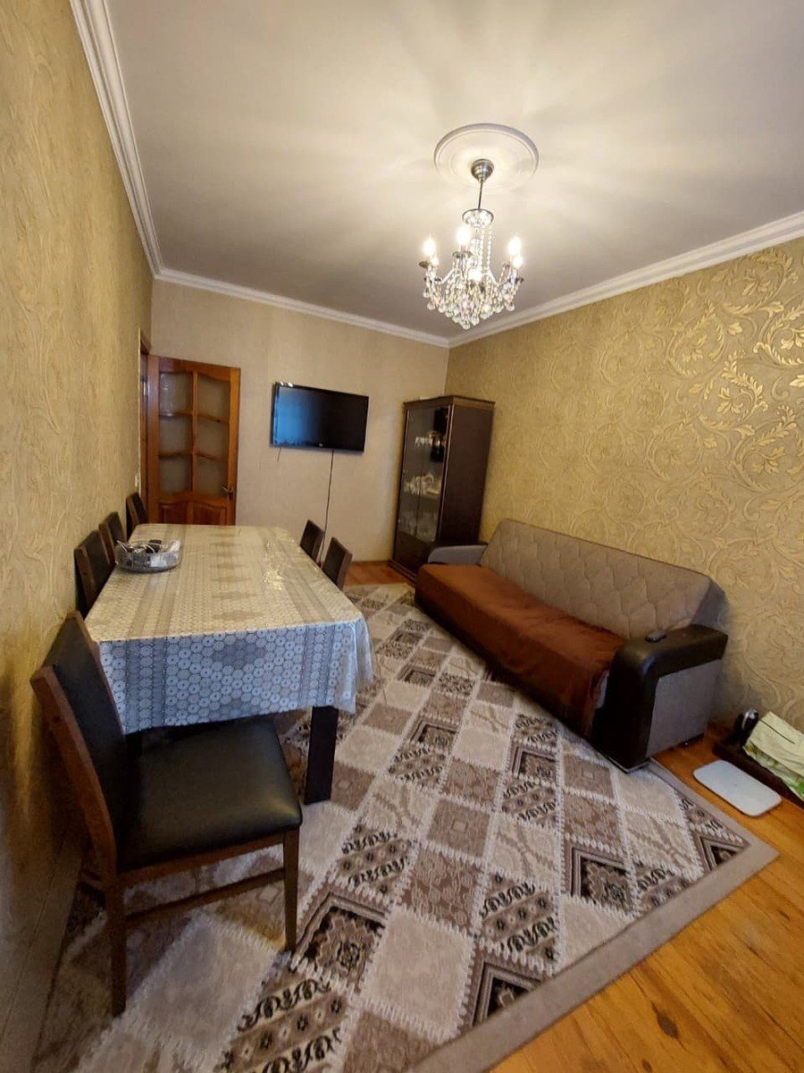 Satılır 2 otaqlı köhnə tikili, 65 m², Nəsimi m.-1