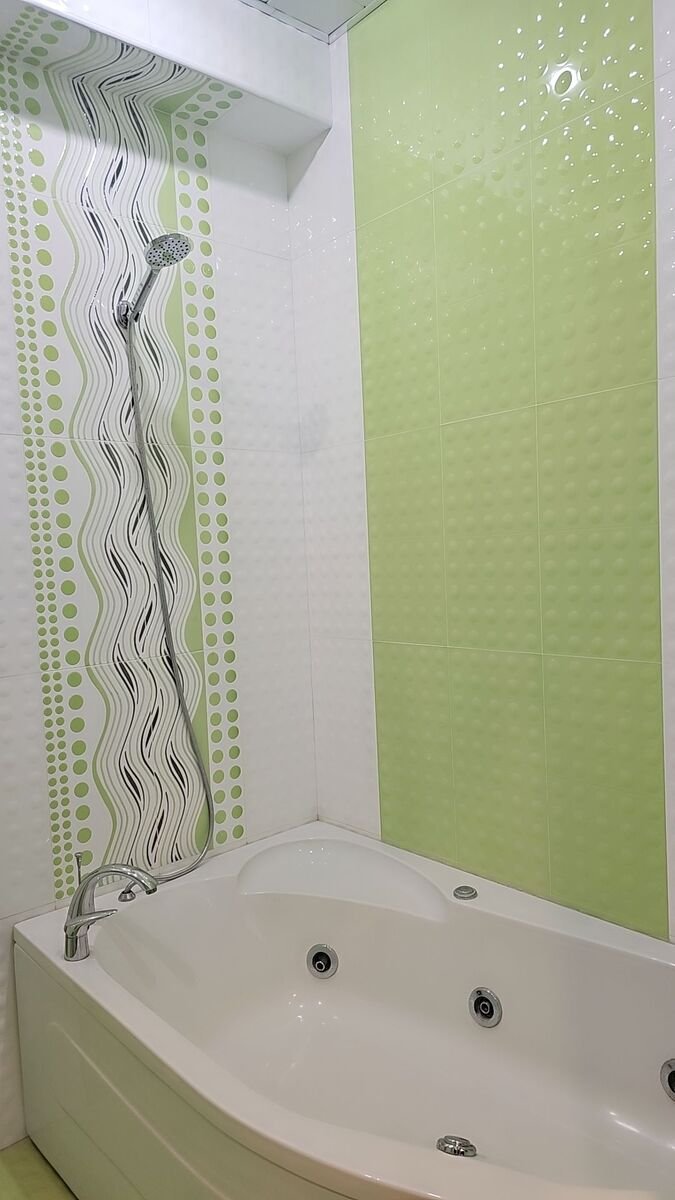 Kirayə verilir 4 otaqlı yeni tikili, 250 m², 28 May m.-9